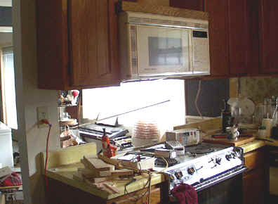 dining4.jpg (41170 bytes)